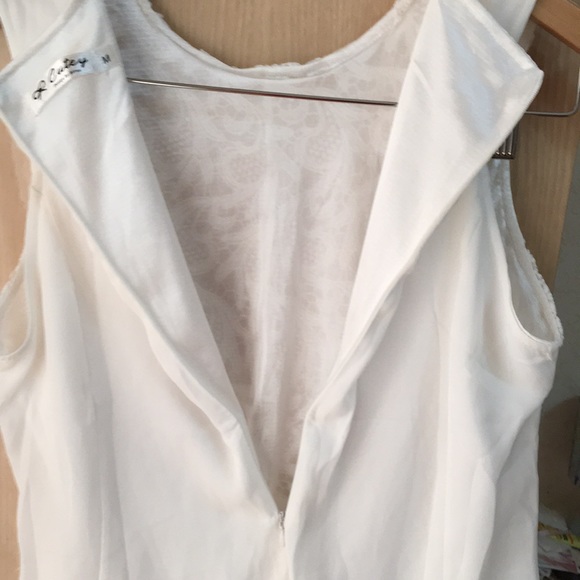 Lace top,size M - Picture 4 of 7